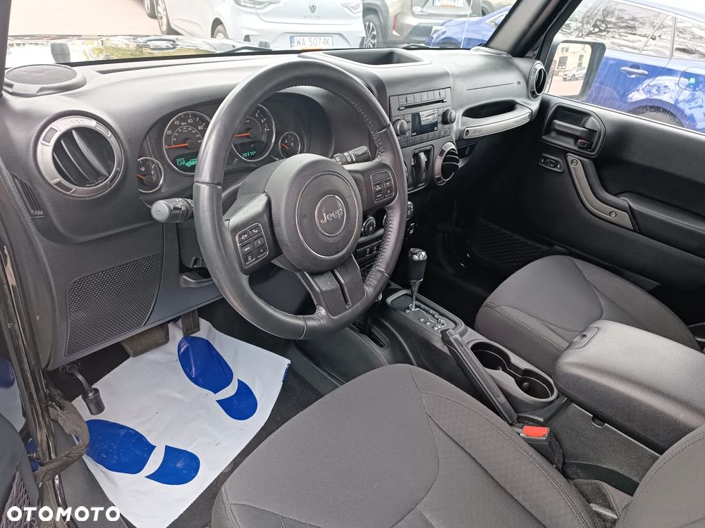 Jeep Wrangler - 23