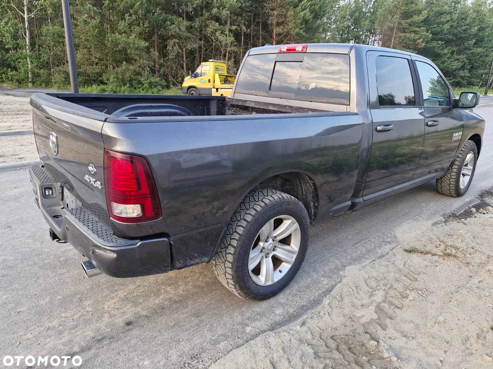 Dodge RAM 1500 5.7 4x4 - 5