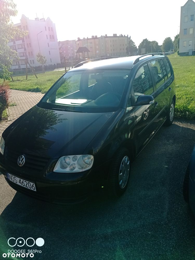 Volkswagen Touran - 2