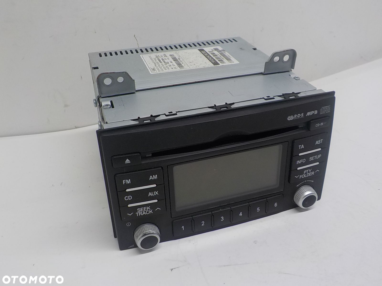 KIA CARNIVAL II HYUNDAI SANTA FE RADIO FABRYCZNE MP3 - 5