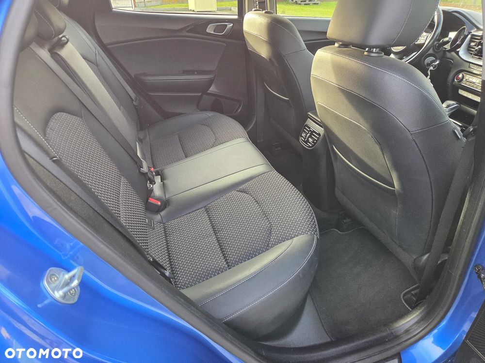 Kia XCeed - 8