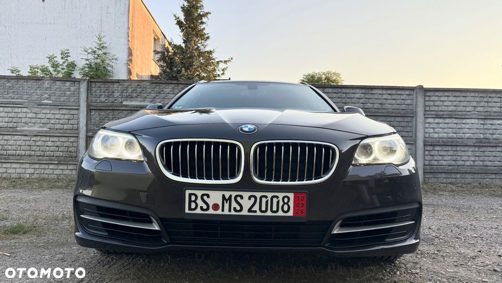 BMW Seria 5 525d - 27