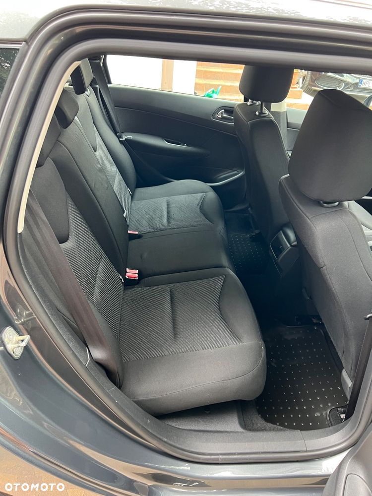 Peugeot 308 1.6 HDi Premium - 24