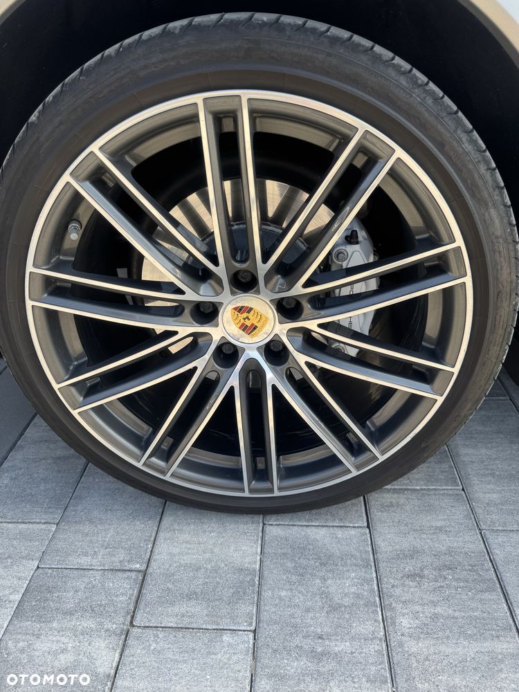 Porsche Cayenne - 6