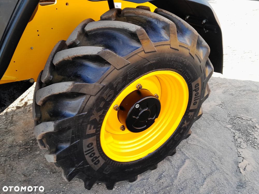 JCB 540-140 - 16