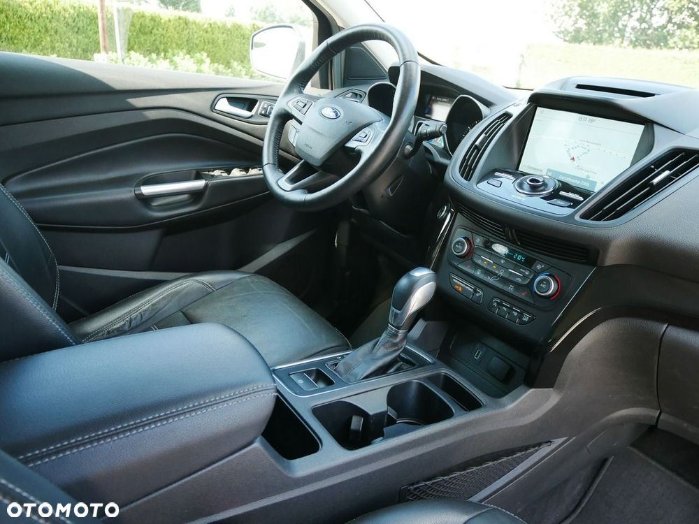Ford Escape 2.0 EcoBoost AWD Titanium - 12
