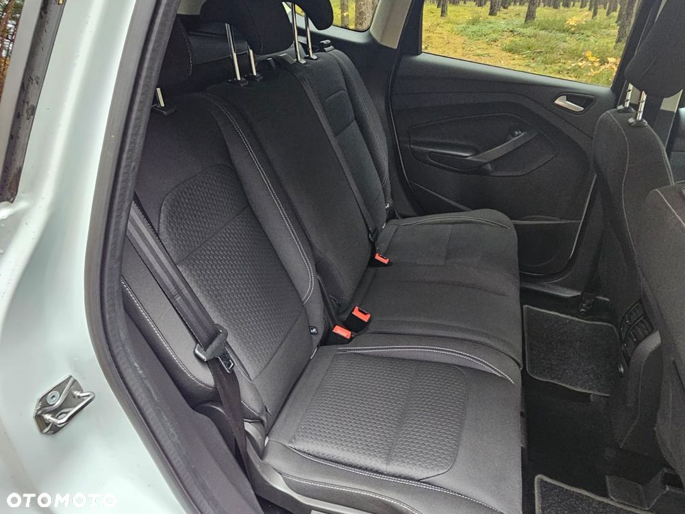 Ford Kuga 2.0 TDCi 2x4 Individual - 24