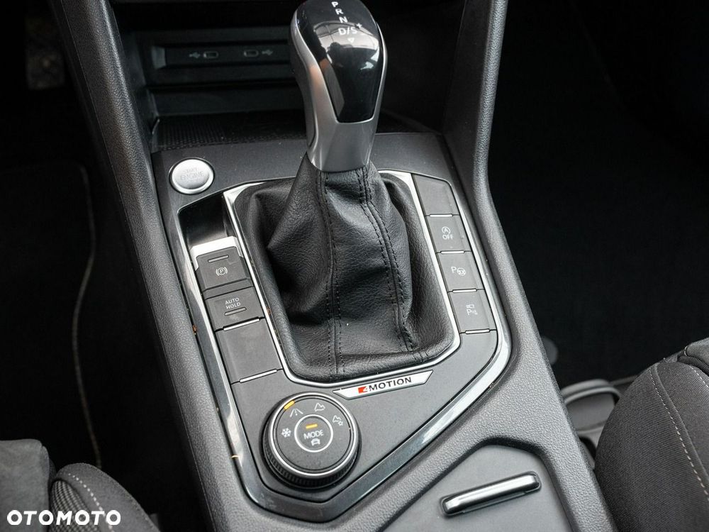Volkswagen Tiguan 2.0 TSI 4Mot Elegance DSG - 16