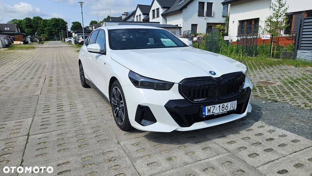 BMW Seria 5 530e PHEV M Sport - 6