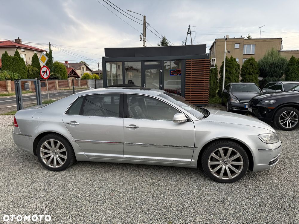 Volkswagen Phaeton 4.2 V8 4MOTION Automatik (5 Sitzer) - 9
