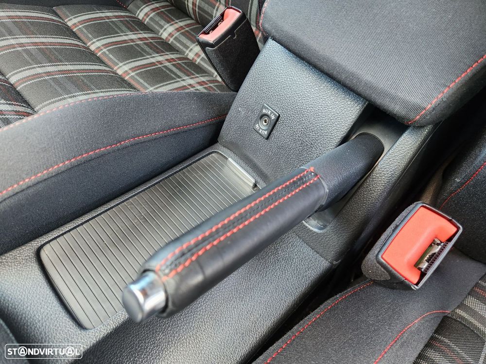 VW Golf 2.0 GTI Edition 35 - 35