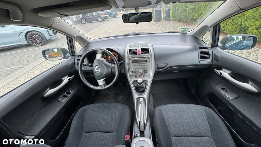 Toyota Auris 1.4 VVT-i Sol - 16