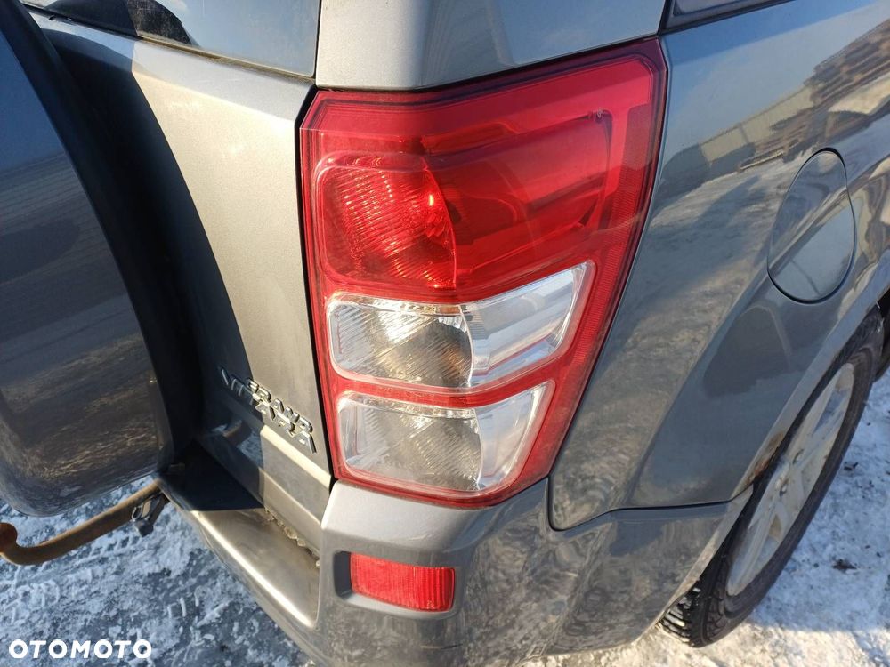 KOMPLETNY TYŁ KLAPA ZDERZAK LAMPA TYŁ SUZUKI GRAND VITARA II ZDL - 6