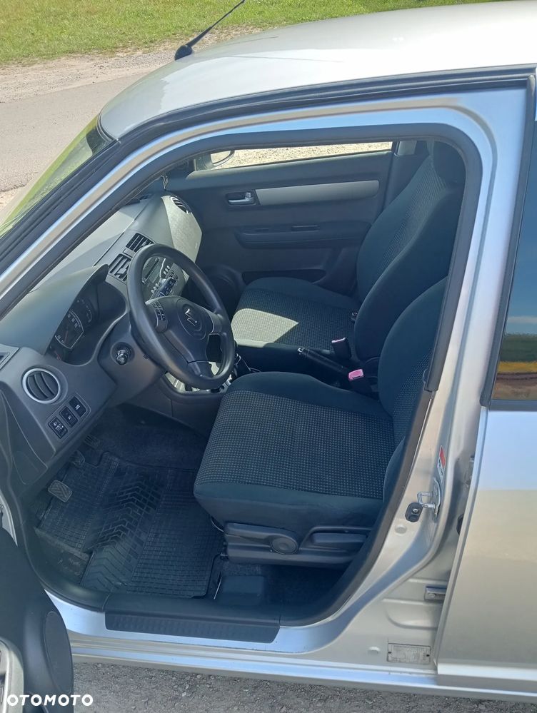 Suzuki Swift 1.3 GC (klm) - 12