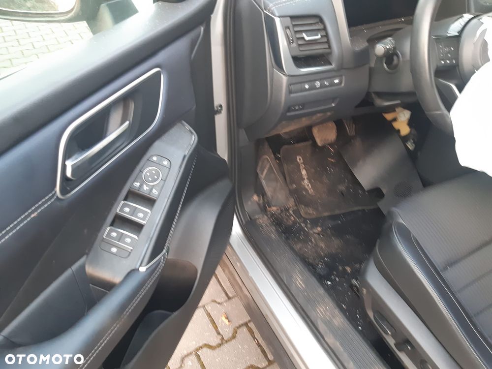 Nissan Qashqai 1.3 DIG-T MHEV N-Connecta Xtronic - 12