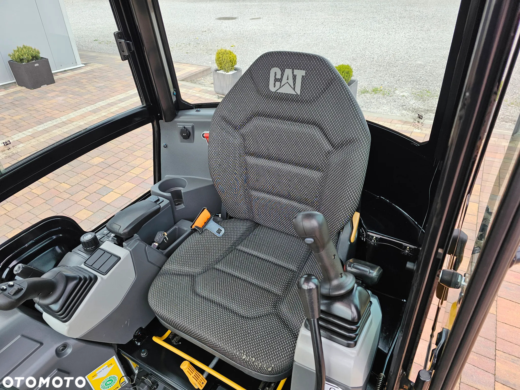 Caterpillar 301.6 - 10