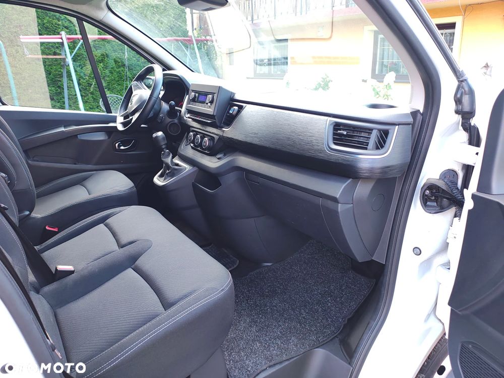Renault Trafic - 12