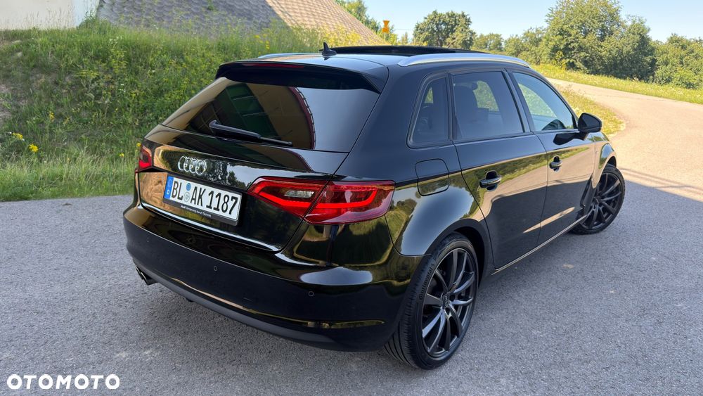 Audi A3 Sportback 1.8 TFSI S tronic S line Sportpaket - 2