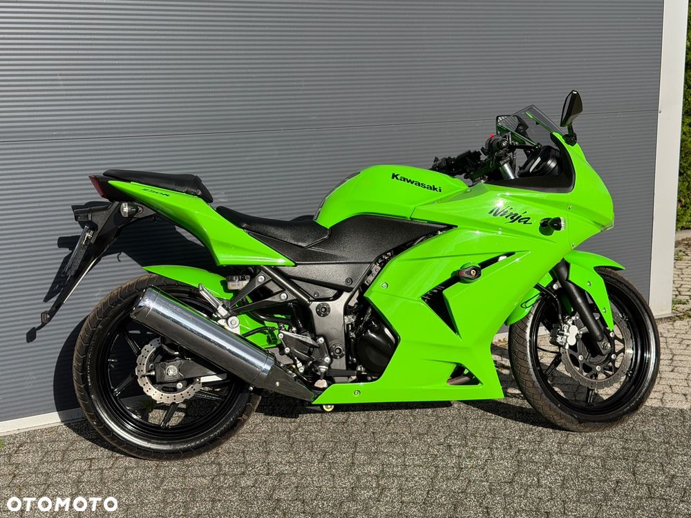 Kawasaki Ninja 250R - 9