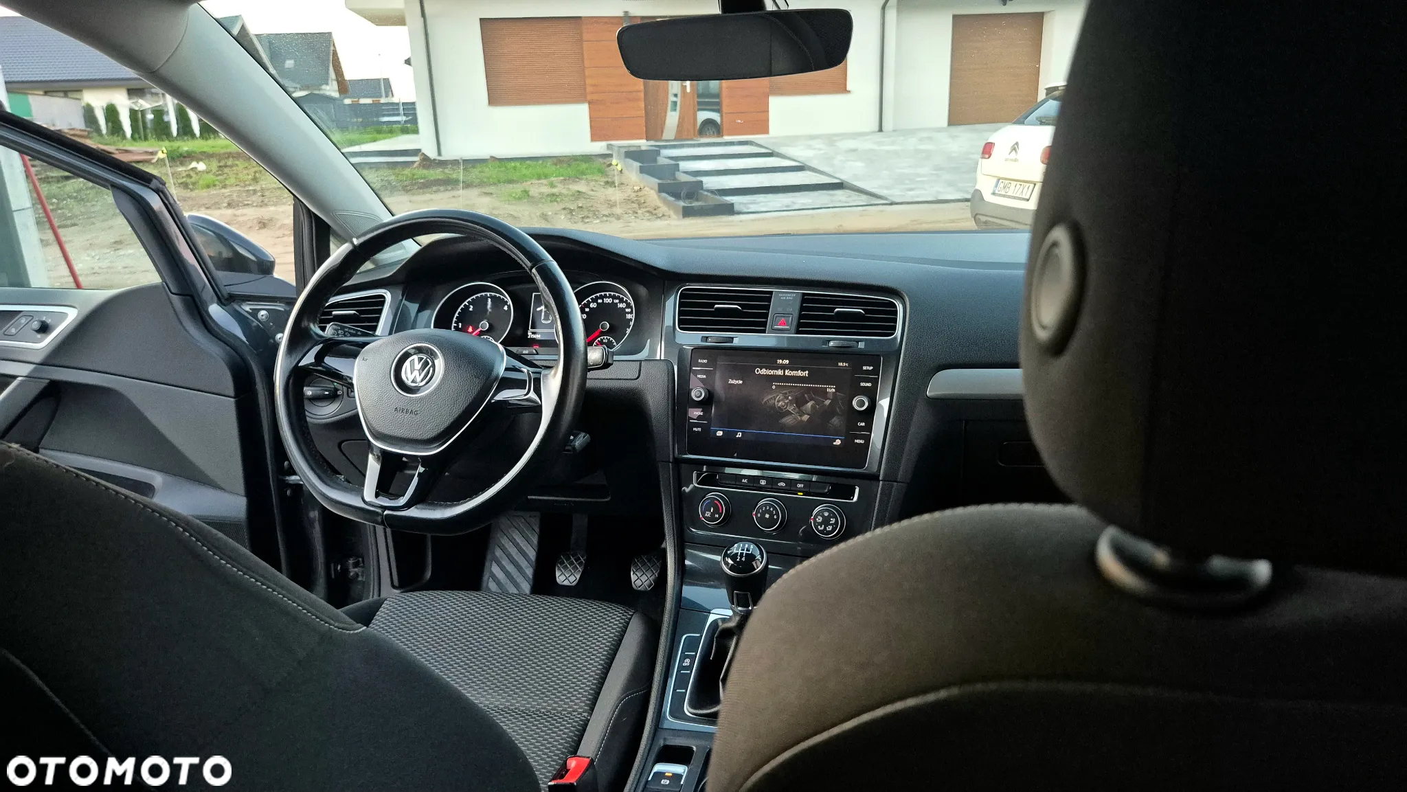 Volkswagen Golf VII 1.6 TDI BMT Trendline - 19