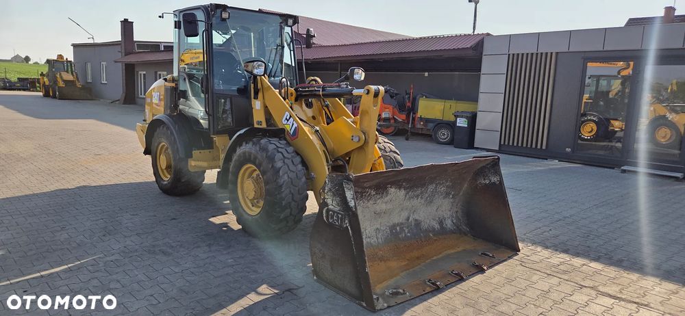 Caterpillar <<Caterpillar 906M, 2016r,5000 Mtg ,łyżka+widły, z Niemiec!>> - 4