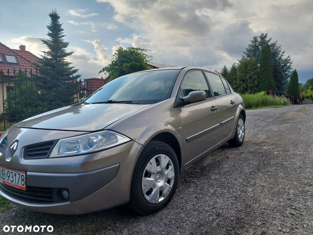 Renault Megane 1.6 16V Authentique - 9