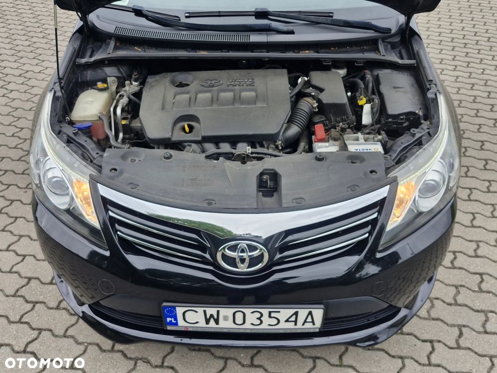 Toyota Avensis 1.8 Active - 16
