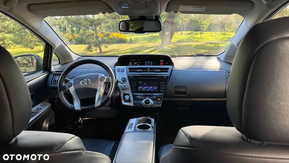 Toyota Prius+ Hybrid 135 Executive - 8