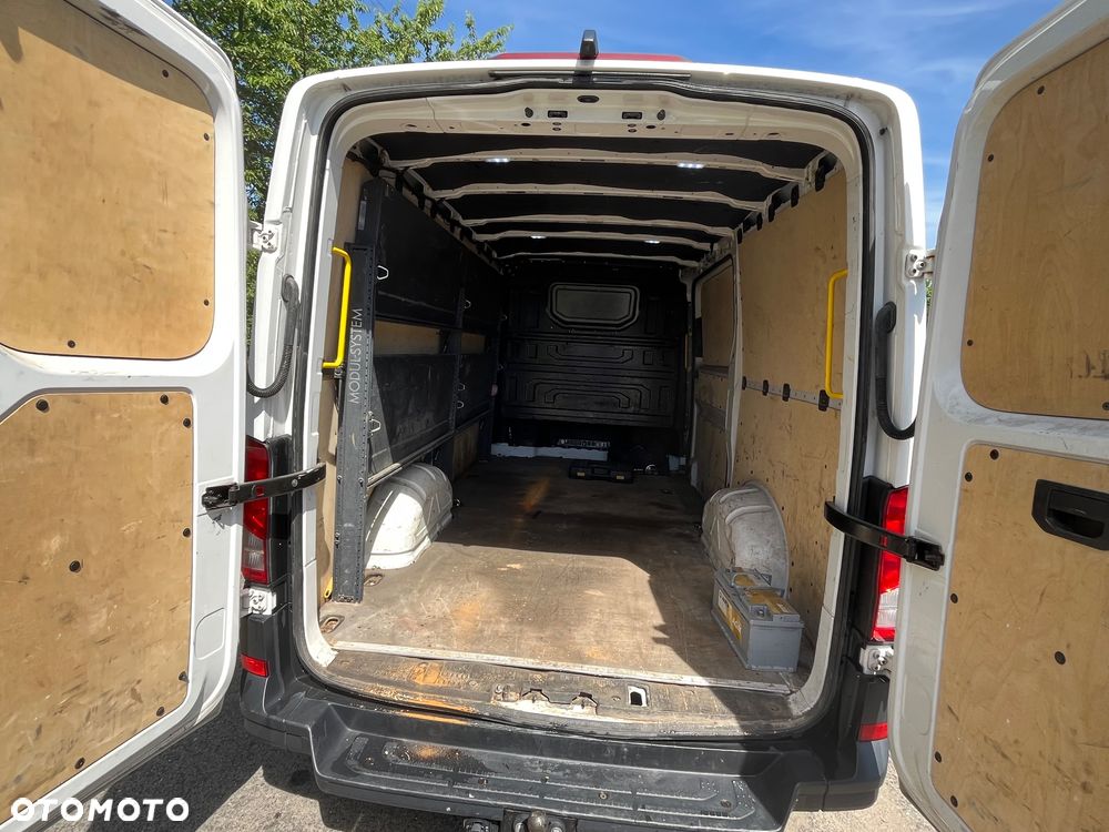 Volkswagen Crafter - 17