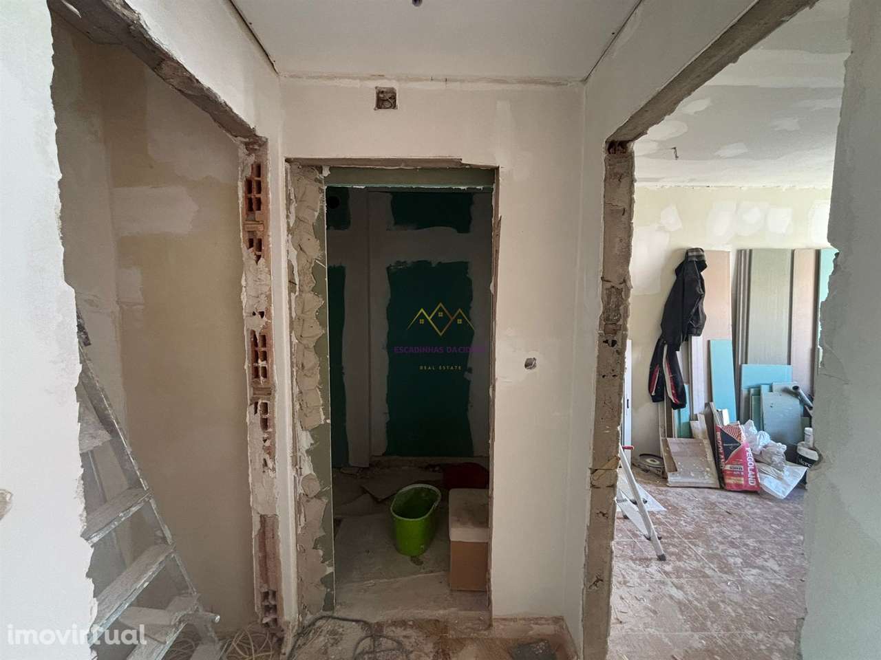 T2+1 Odivelas Remodelado - Grande imagem: 2/36