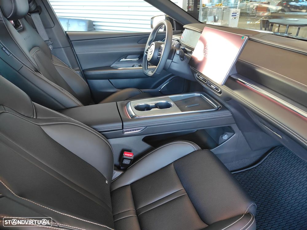 Mazda 6e 80 kWh Long Range Takumi - 11