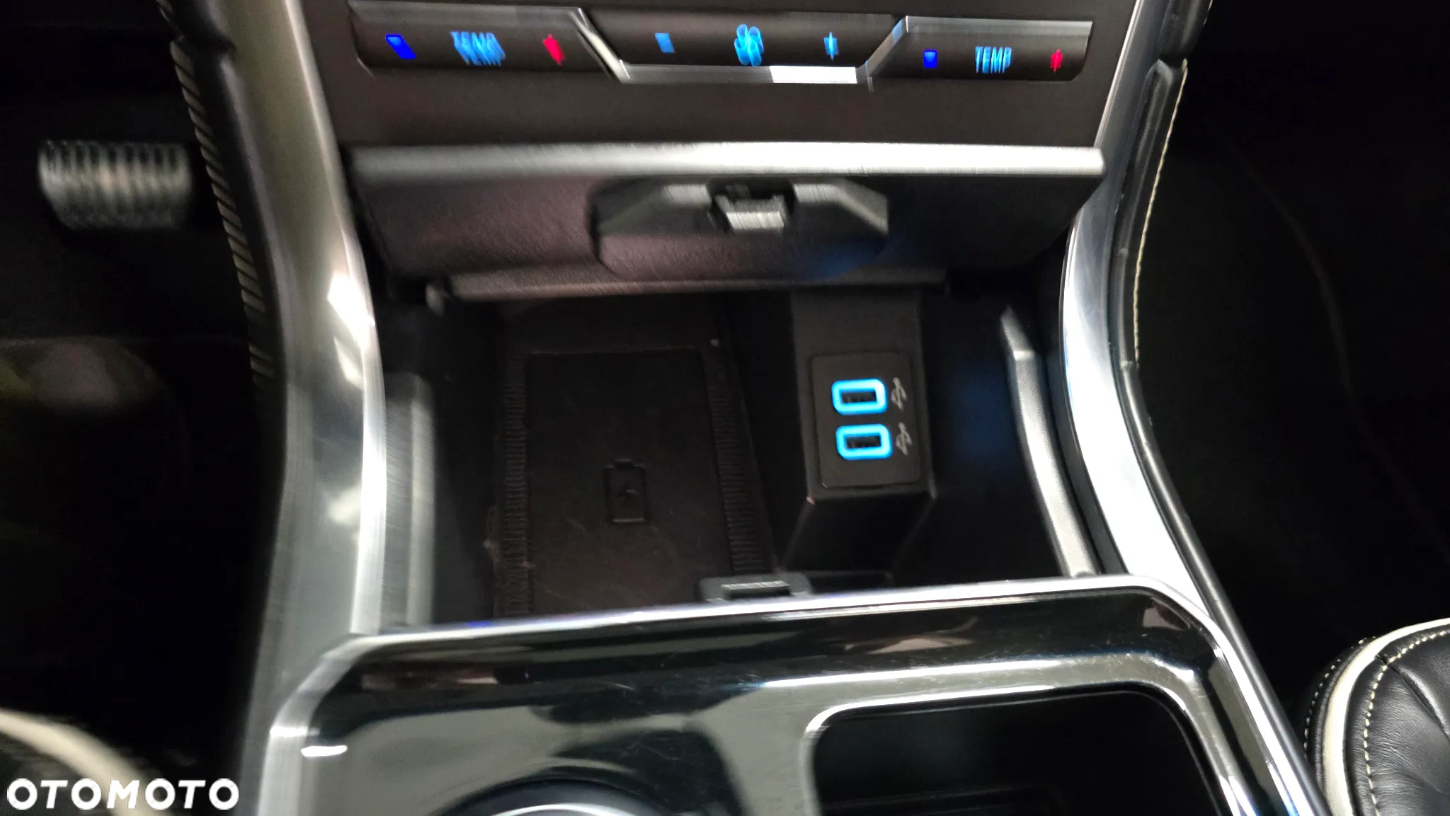 Ford Edge 2.0 EcoBlue Bi-Turbo 4x4 Vignale - 28