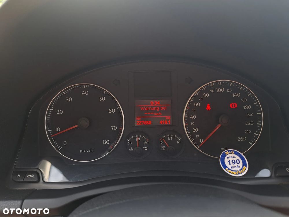 Volkswagen Golf - 10