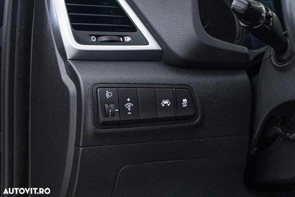 Hyundai Tucson blue 1.7 CRDi 2WD Advantage - 27