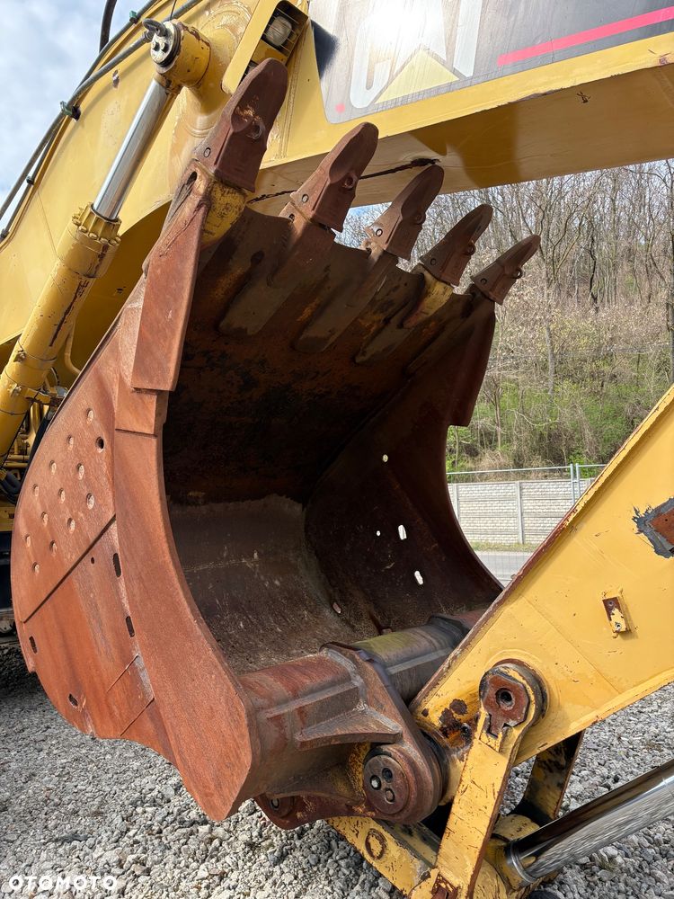 Caterpillar 385 BL - 15