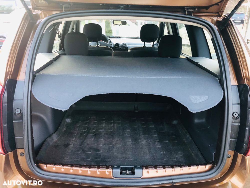 Dacia Duster dCi 110 FAP 4x2 Laureate - 16