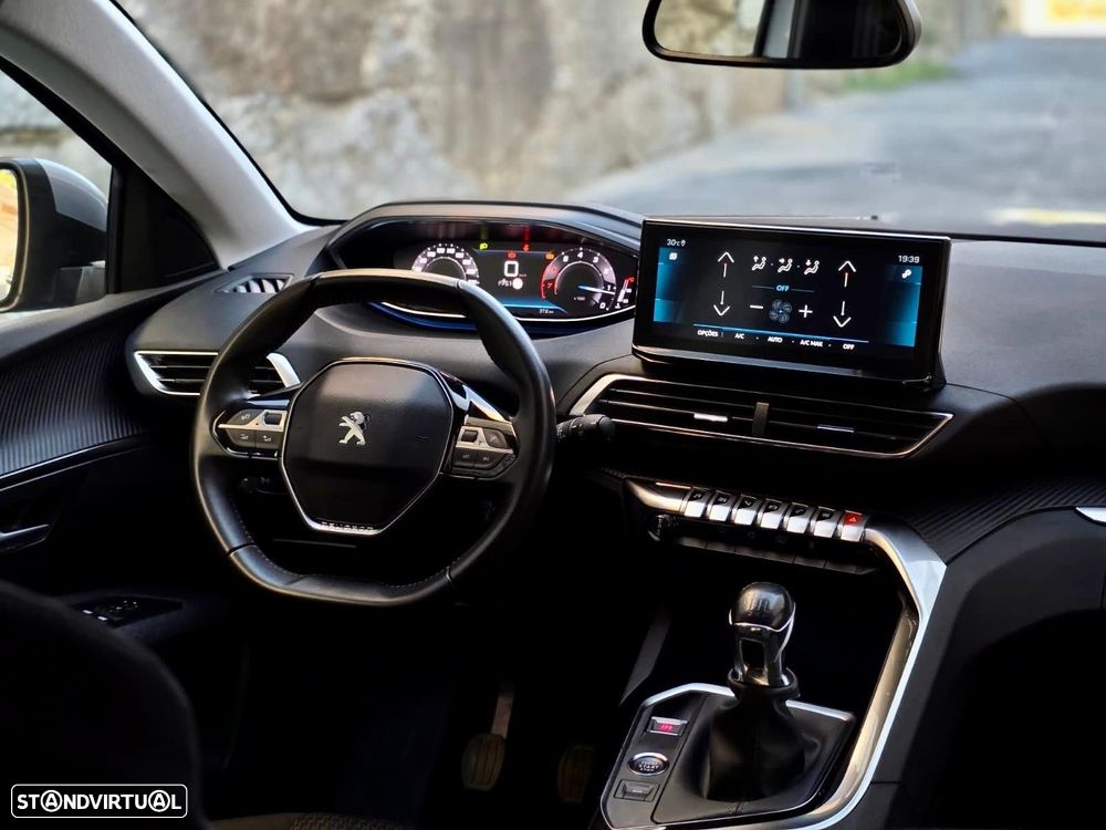 Peugeot 3008 1.2 PureTech Active - 28