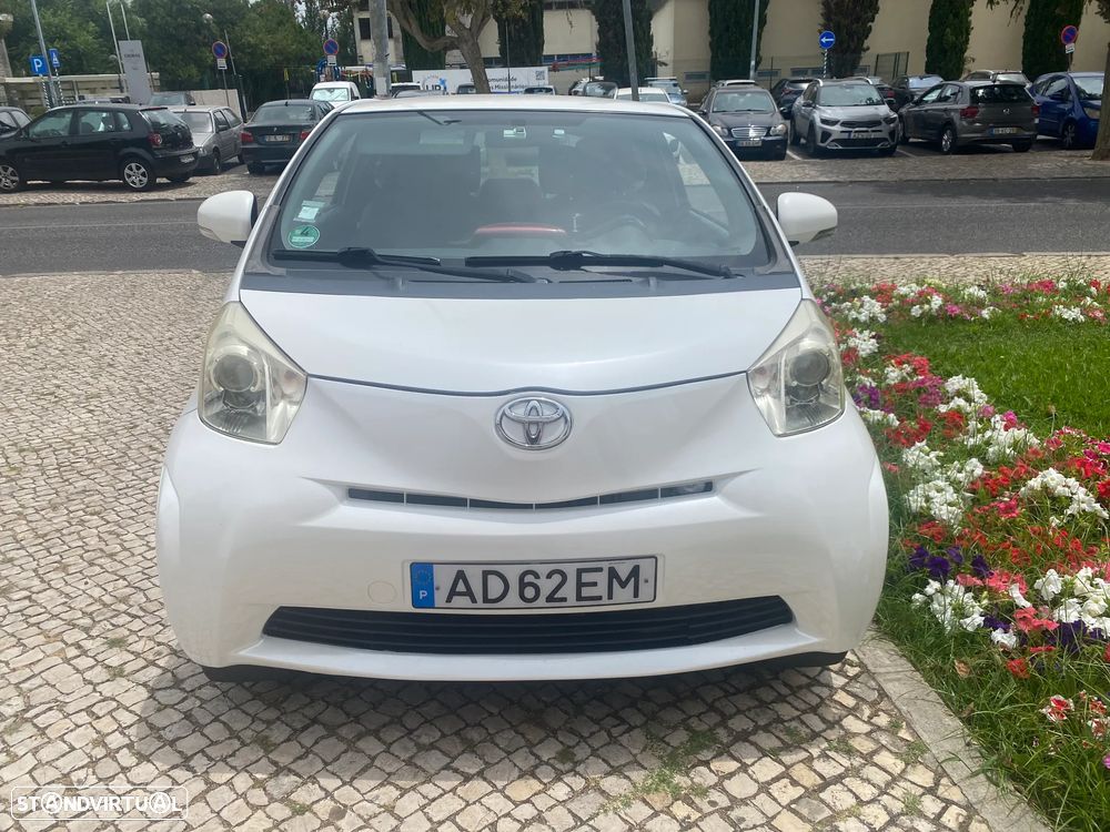 Toyota iQ 1.0 - 6