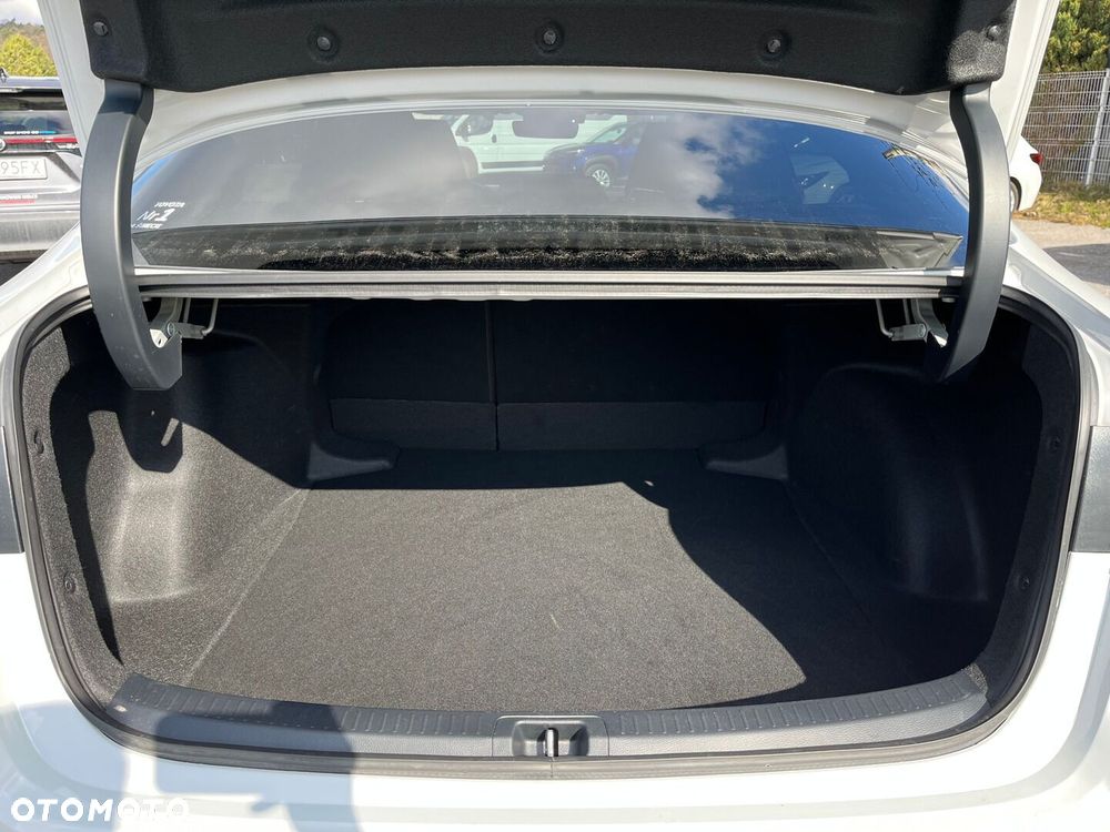 Toyota Corolla 1.8 Hybrid Style - 31