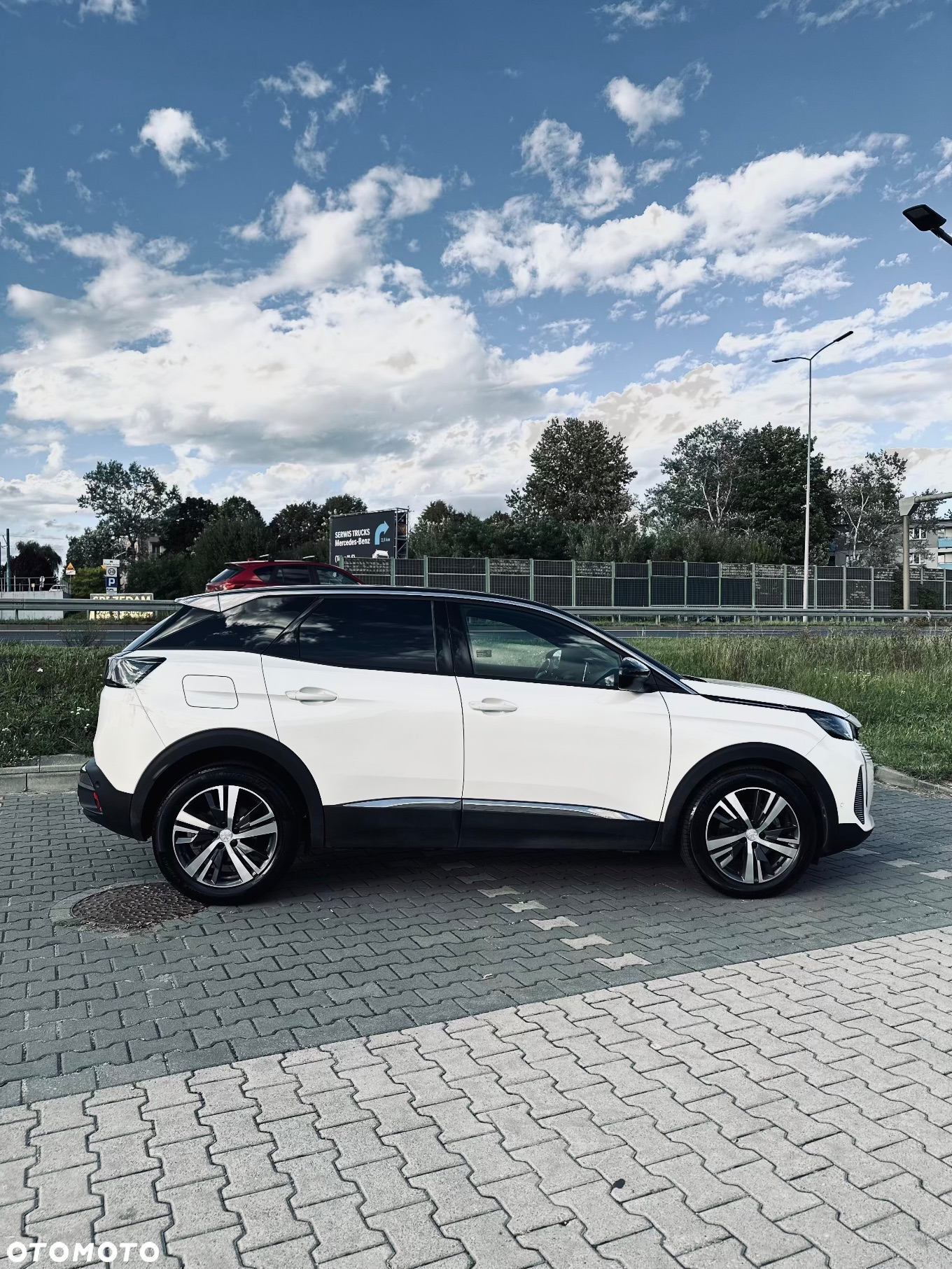 Peugeot 3008 1.5 BlueHDi Allure Pack S&S EAT8 - 4