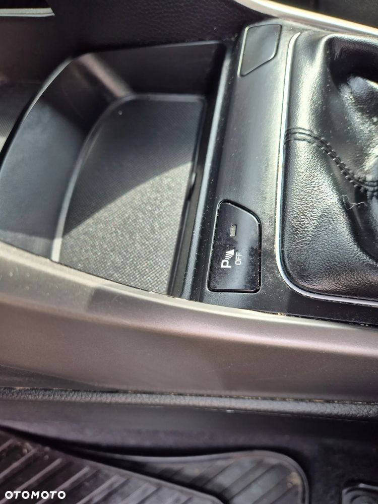 Hyundai i30 1.6 CRDi BlueDrive Comfort - 12