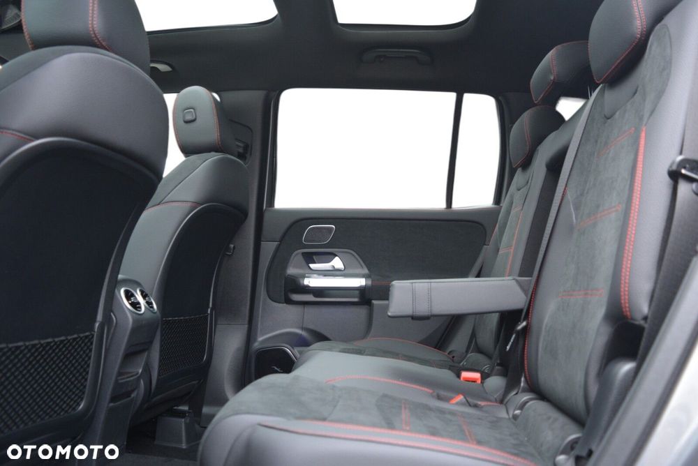 Mercedes-Benz GLB 220 d 4-Matic AMG Line 8G-DCT - 8