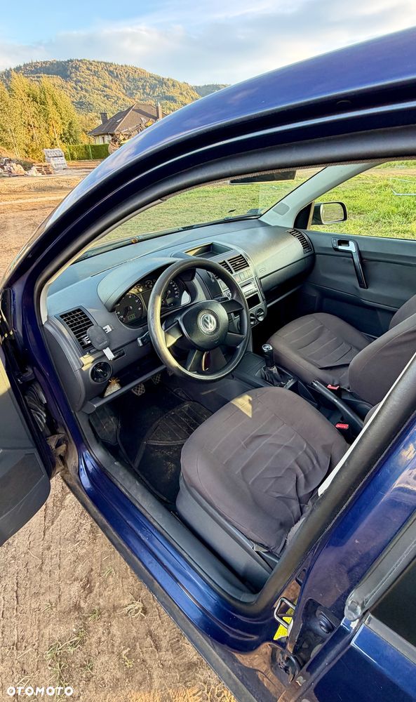 Volkswagen Polo 2004 photo 5