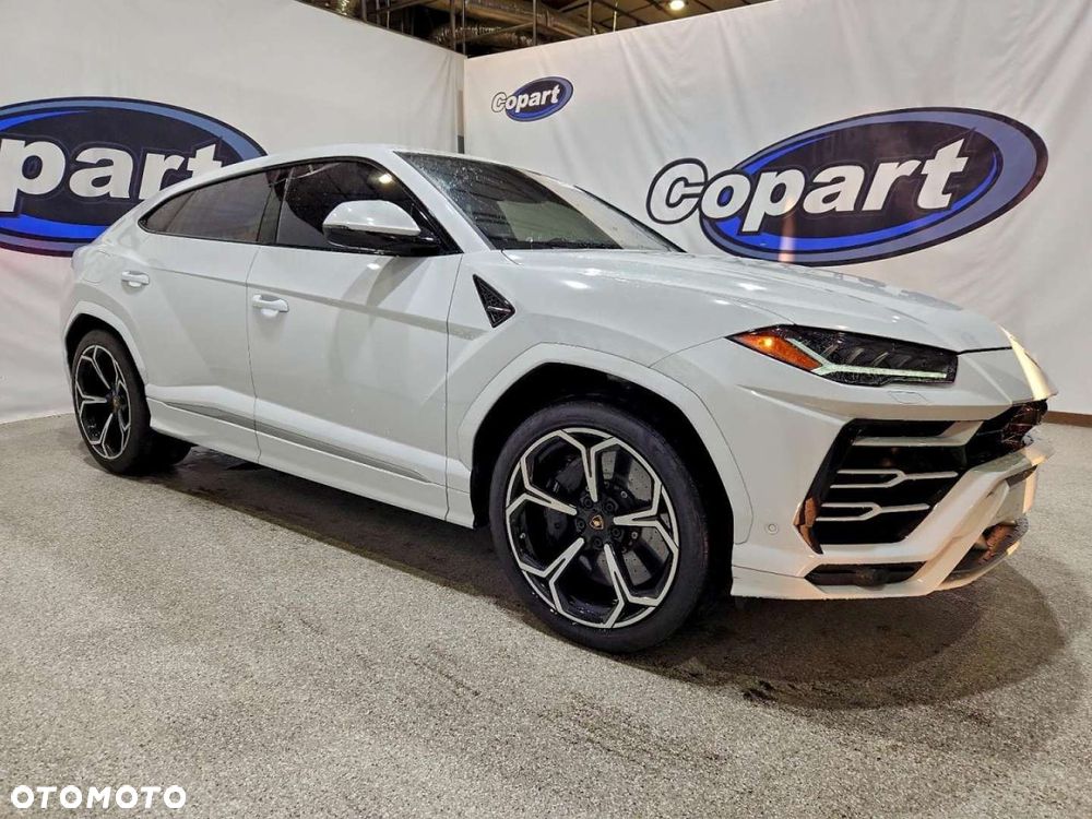 Lamborghini Urus - 6