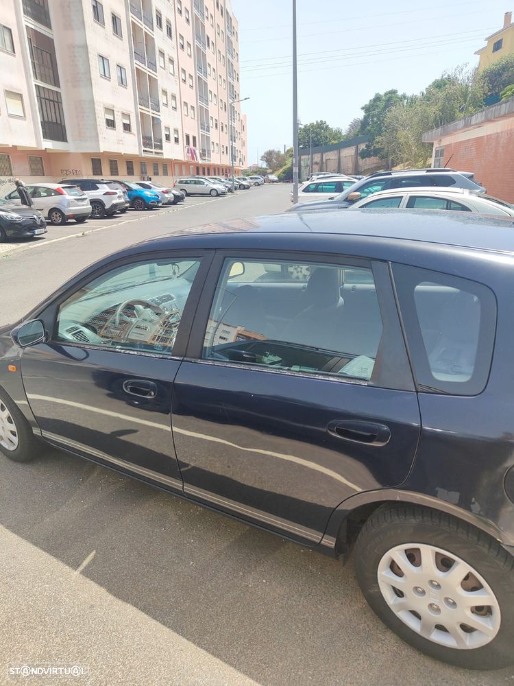 Honda Civic 1.4i S - 2