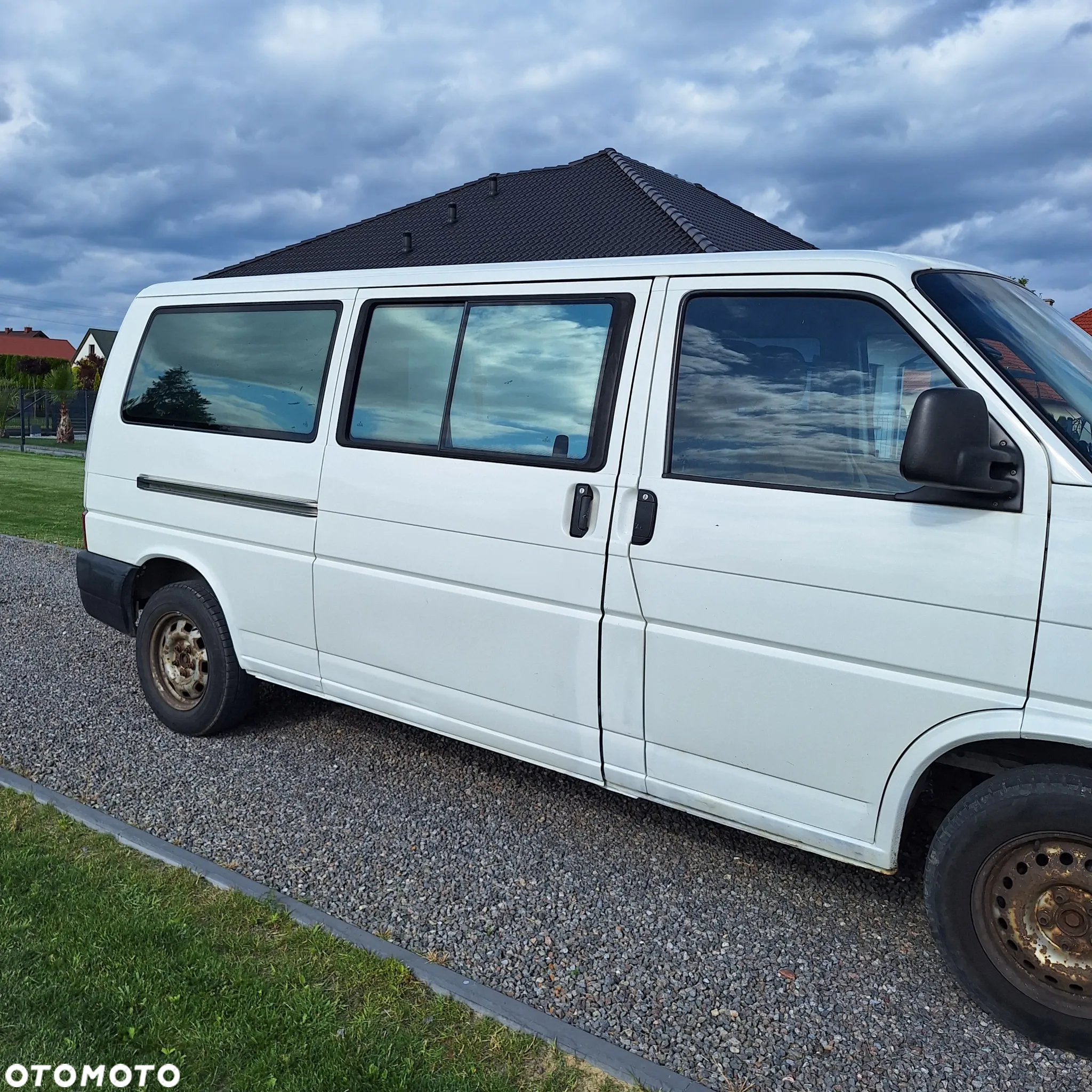 Volkswagen Caravelle TDI GL - 10
