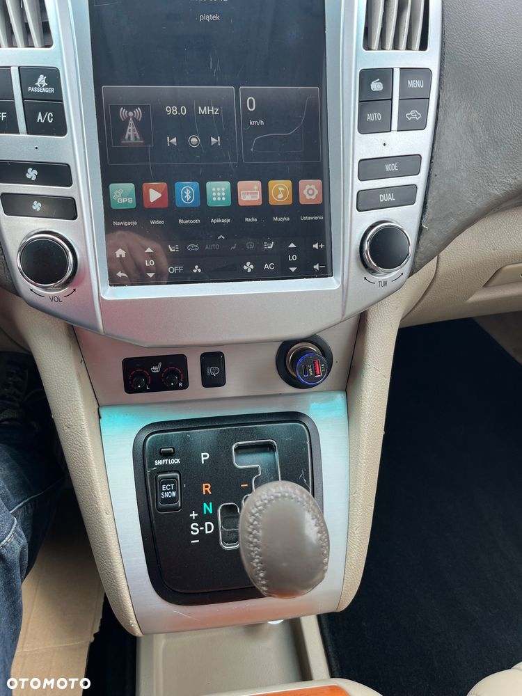 Lexus RX - 18