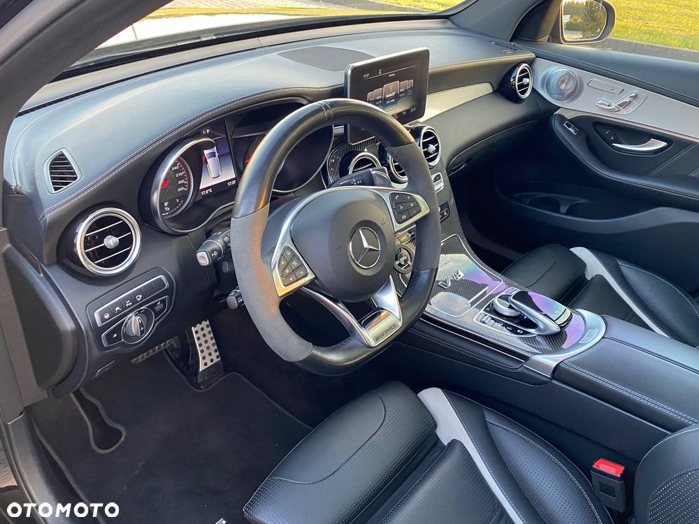 Mercedes-Benz GLC - 37