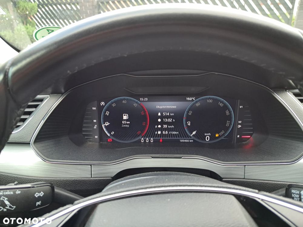 Skoda Superb 2.0 TDI SCR Ambition - 19
