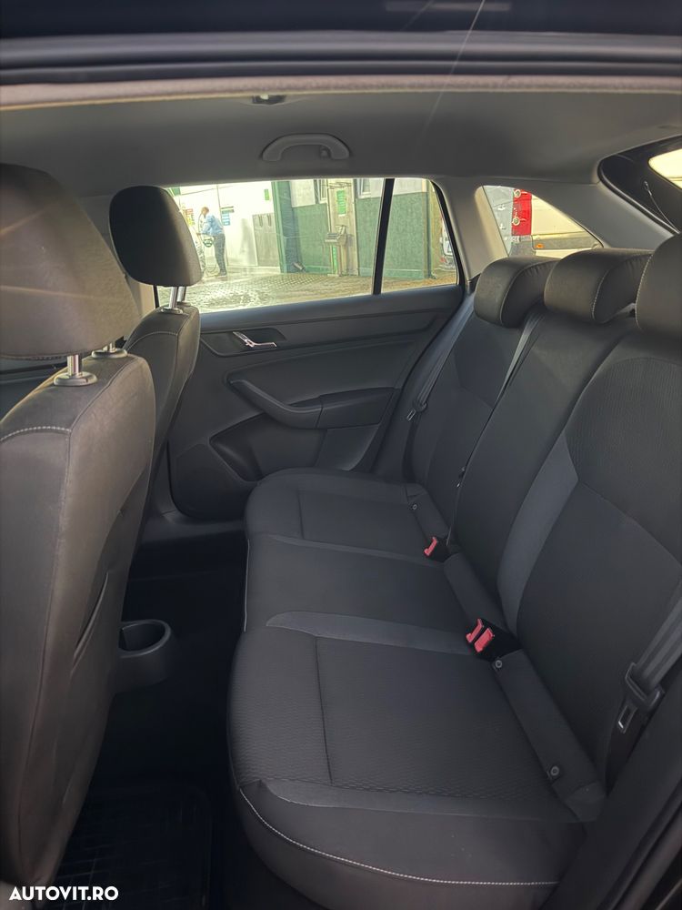 Skoda RAPID 1.6 TDI Ambition - 6
